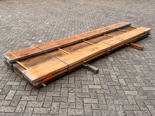 8x Mora Hardhouten Balken Fijnbezaagd, 50x300mm, Lengte 400cm